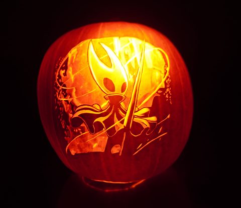 Hornet pumpkin carving